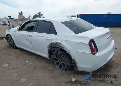 2018 Chrysler 300 300S Awd z USA, uszkodzony, nr VIN 2C3CCAGG4JH202046